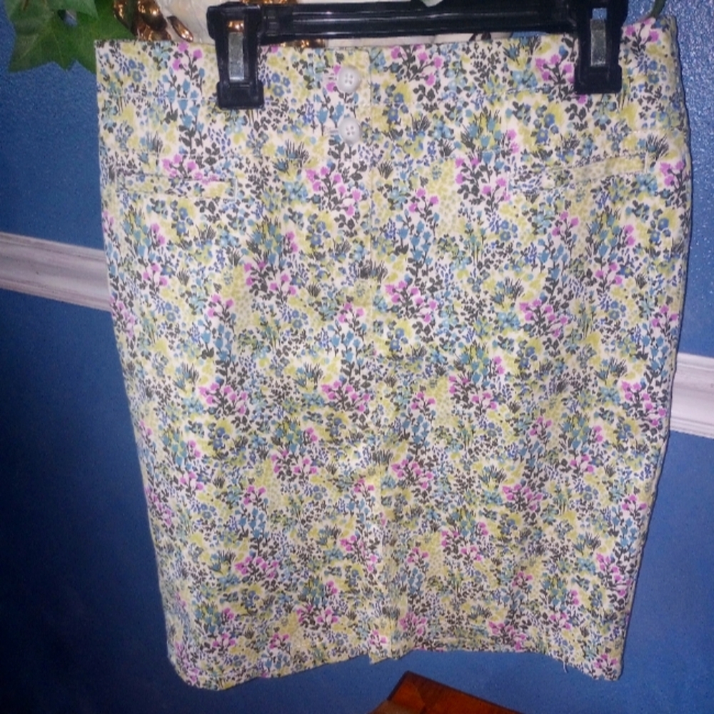 J. Jill Blue and Pink Floral Mini Pencil Skirt